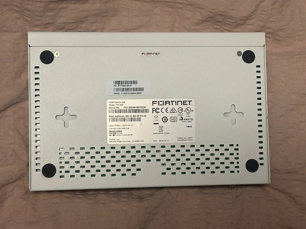 Fortinet Firewall: Fortinet FortiGate 30E Firewall – Usato da Obernau venduto da samuel7sergio 2