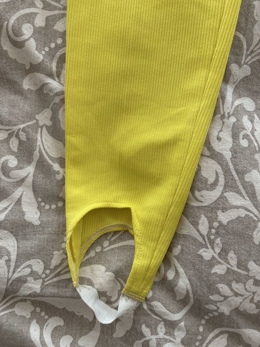 Pantaloni: gelbe hosen Gr. 32 – Usato da Rümlang venduto da euqinom16 2