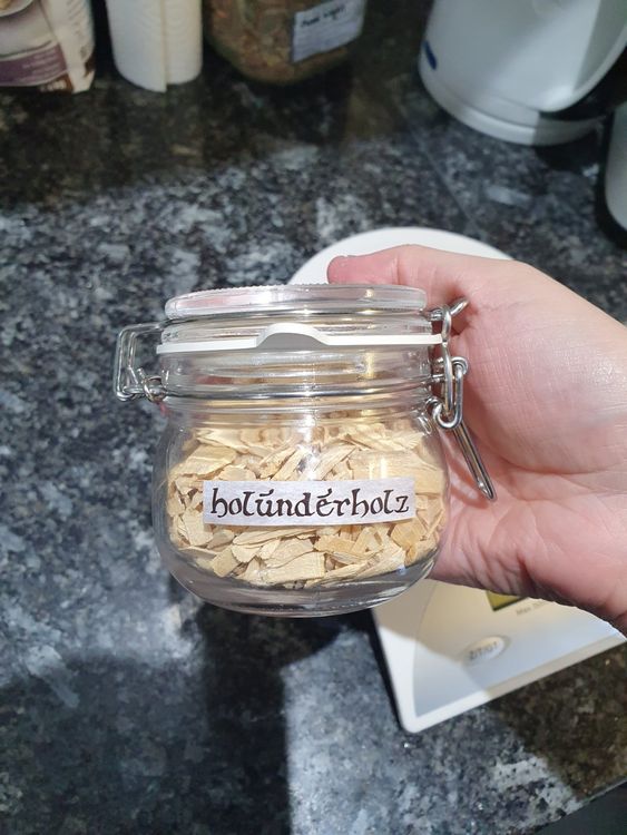 Holunderholz Räucherware im Glas (Gebraucht) in Inwil für CHF 1 – mit ...