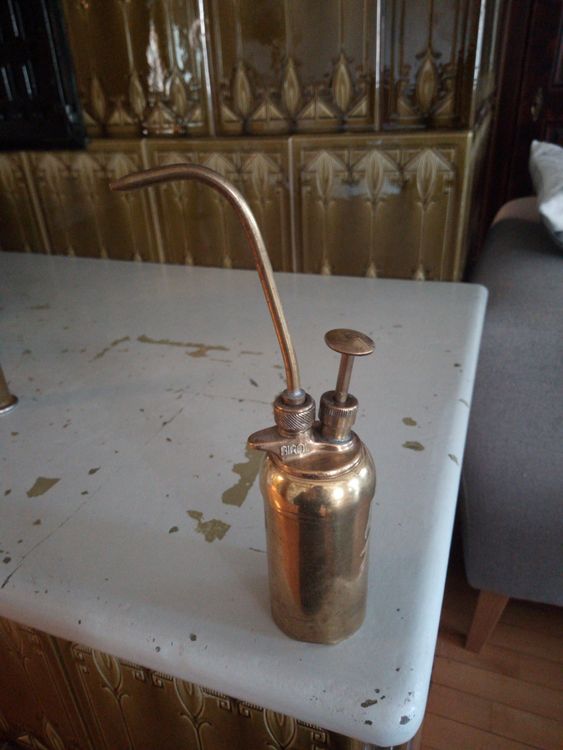 ANCIENNE BURETTE A Huile EUR 5,00 - FR