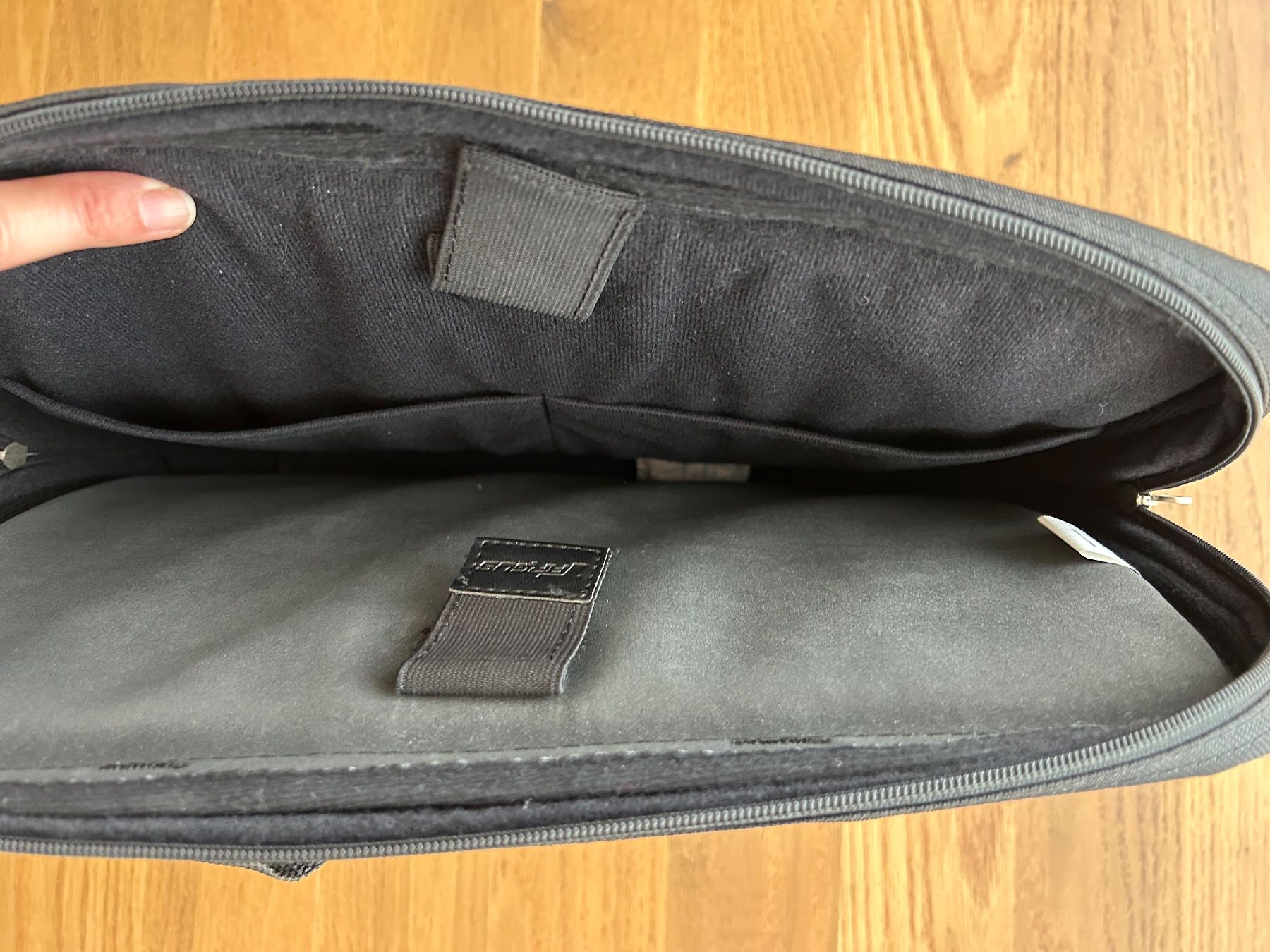 Targus Taschen für Damen: Targus Laptop Bag & cute Handbag – Gebraucht aus Erlenbach ZH von Syssi_C 5