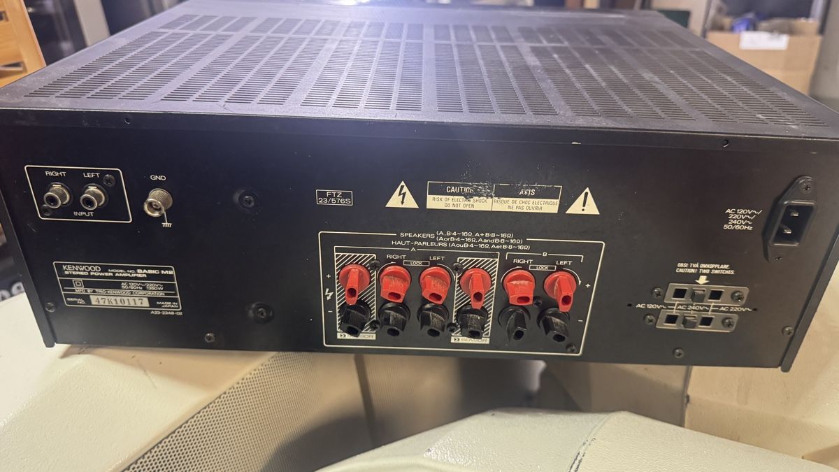 Kenwood Amplificatori: Kenwood Basic M2 High-End Stereo Endverstärker – Usato da Mönchaltorf venduto da DRUG-TITO 2