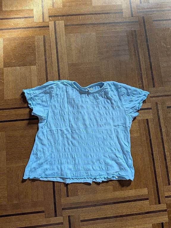 Lotti di vestiti: Lot de 5 t-shirts  – Usato da Monthey venduto da ari_6vkp 3