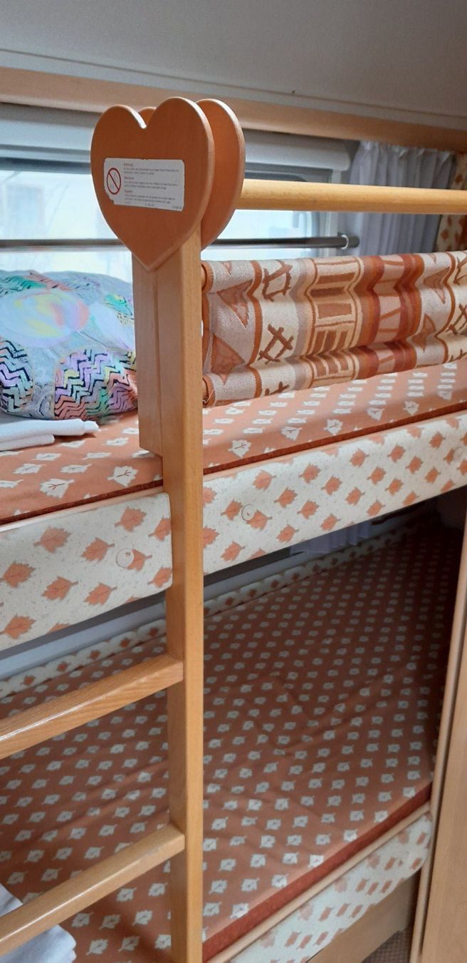 Anhänger: Wohnwagen Bürstner Ventana 490 TK – Gebraucht aus Beromünster von  4