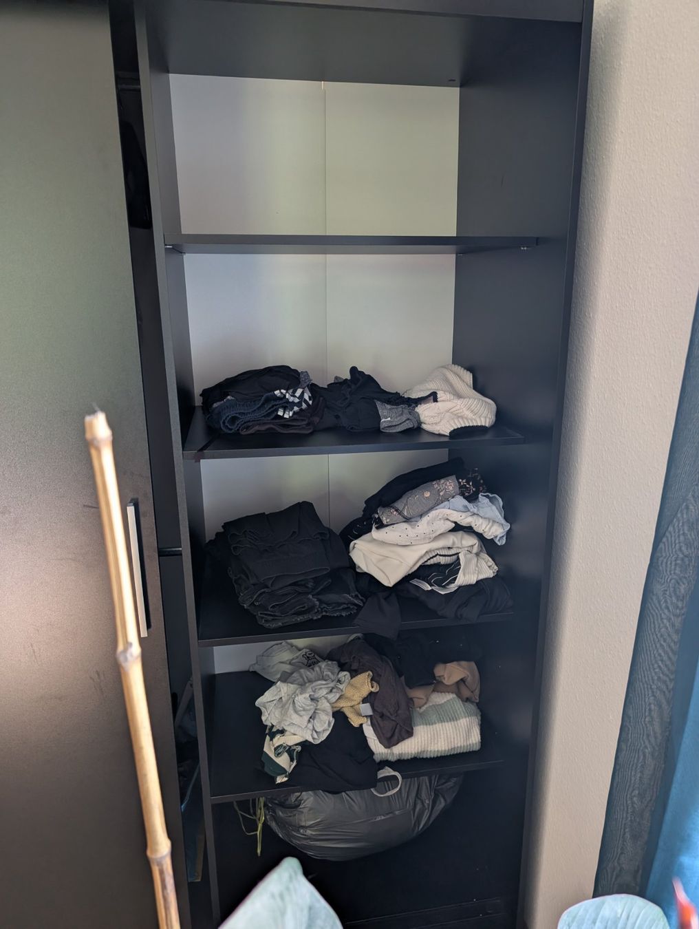 Armadi: Kleiderschrank mit Spiegel – Usato da Ennetbaden venduto da pau_8kxv 7
