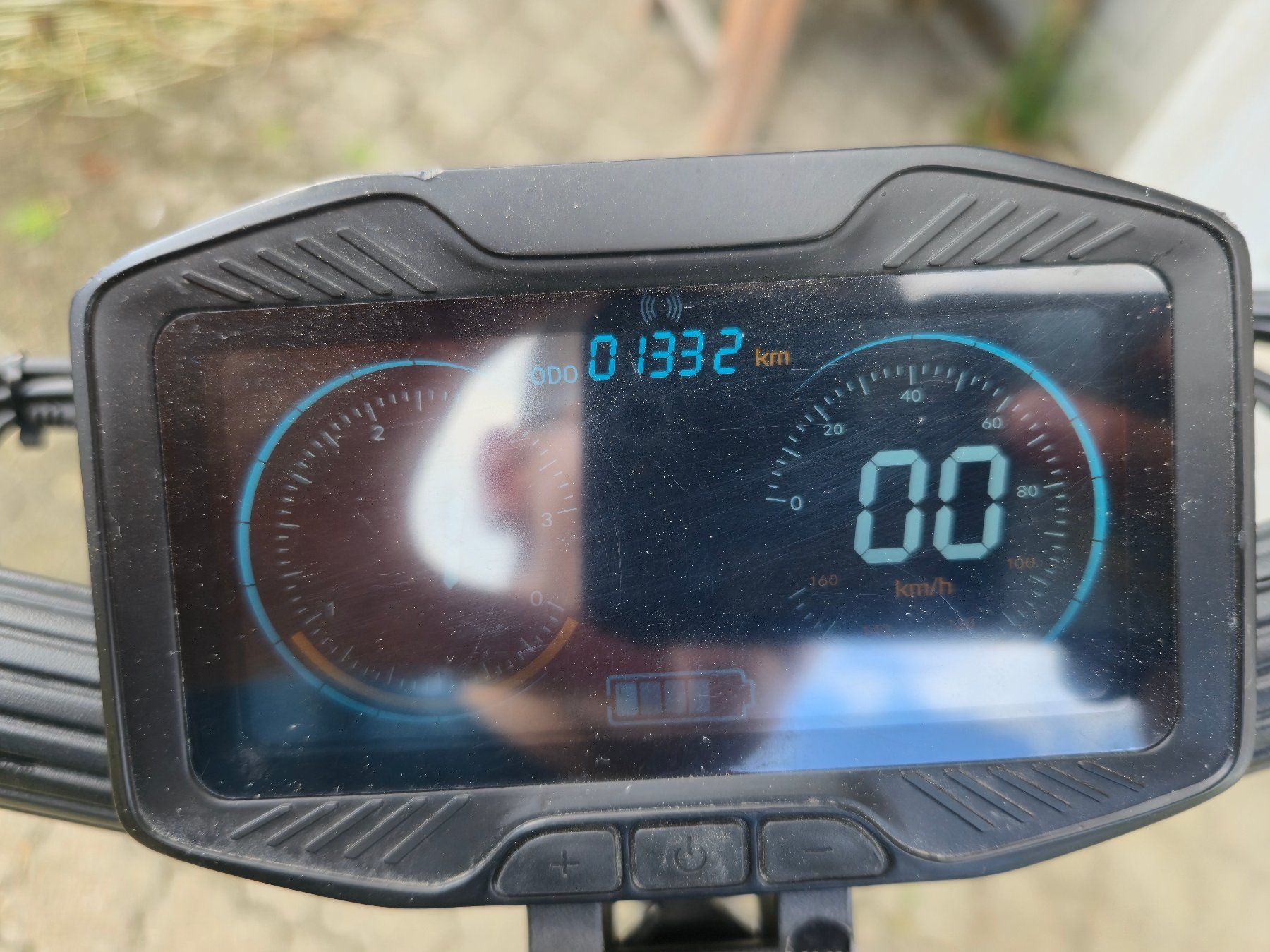Kickboard: IO Hawk Legacy 2.0 E-Scooter mit Dualmotor – D'occasion à Egg (Flawil) par cyrillswiss12 2