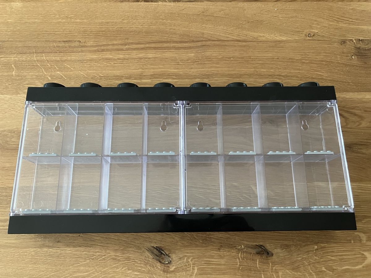 Lego Baukästen: Lego Display case with 16 compartments  – Gebraucht aus Châtel-St-Denis von Lestresorsdugrenier