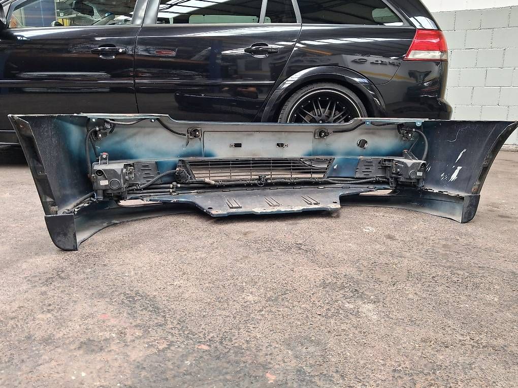 Toutes les pièces auto: Opel Vectra C / Frontstossstange Irmscherspoiler – D'occasion à Huttwil par kadett_78 3