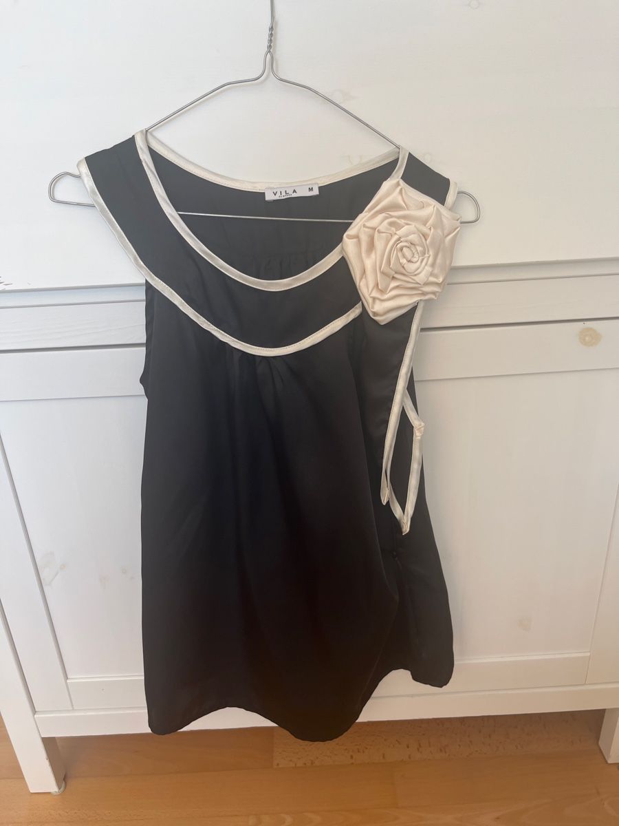 Vila Top: Chic VILA Black Top - Size M – Usato da Gockhausen venduto da luna01056