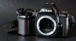 Nikon F-601M