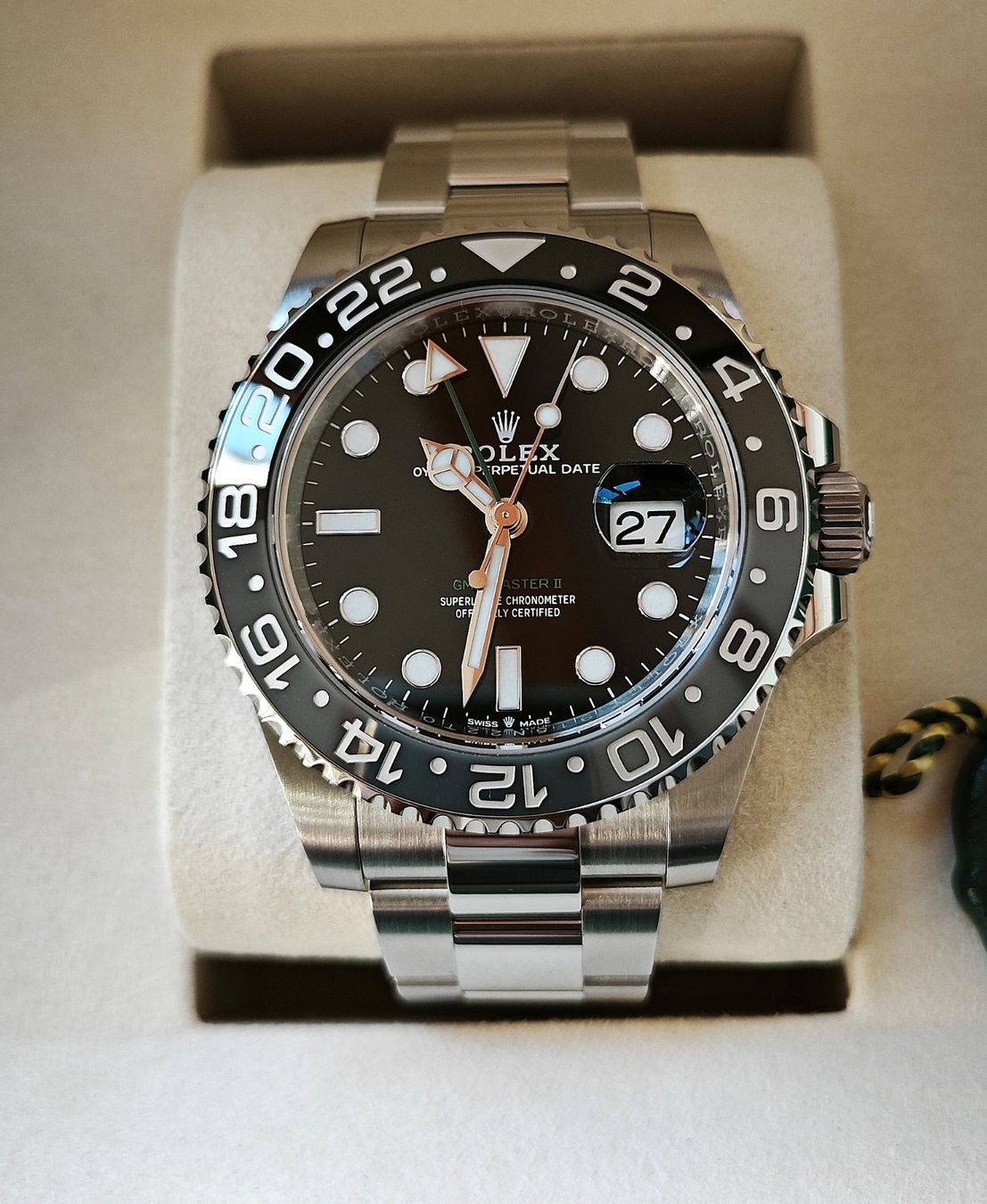 Rolex Orologi: Rolex GMT Master 2 126710GRNR "Bruce Wayne" 2026 Full Set – Nuovo e nell'imballaggio originale da Hünenberg venduto da -Mike- 5