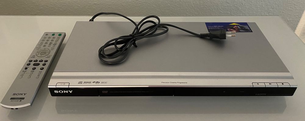 SONY CD/DVD Player: DVP-NS708H (Gebraucht) in Seuzach für CHF 10 – mit ...