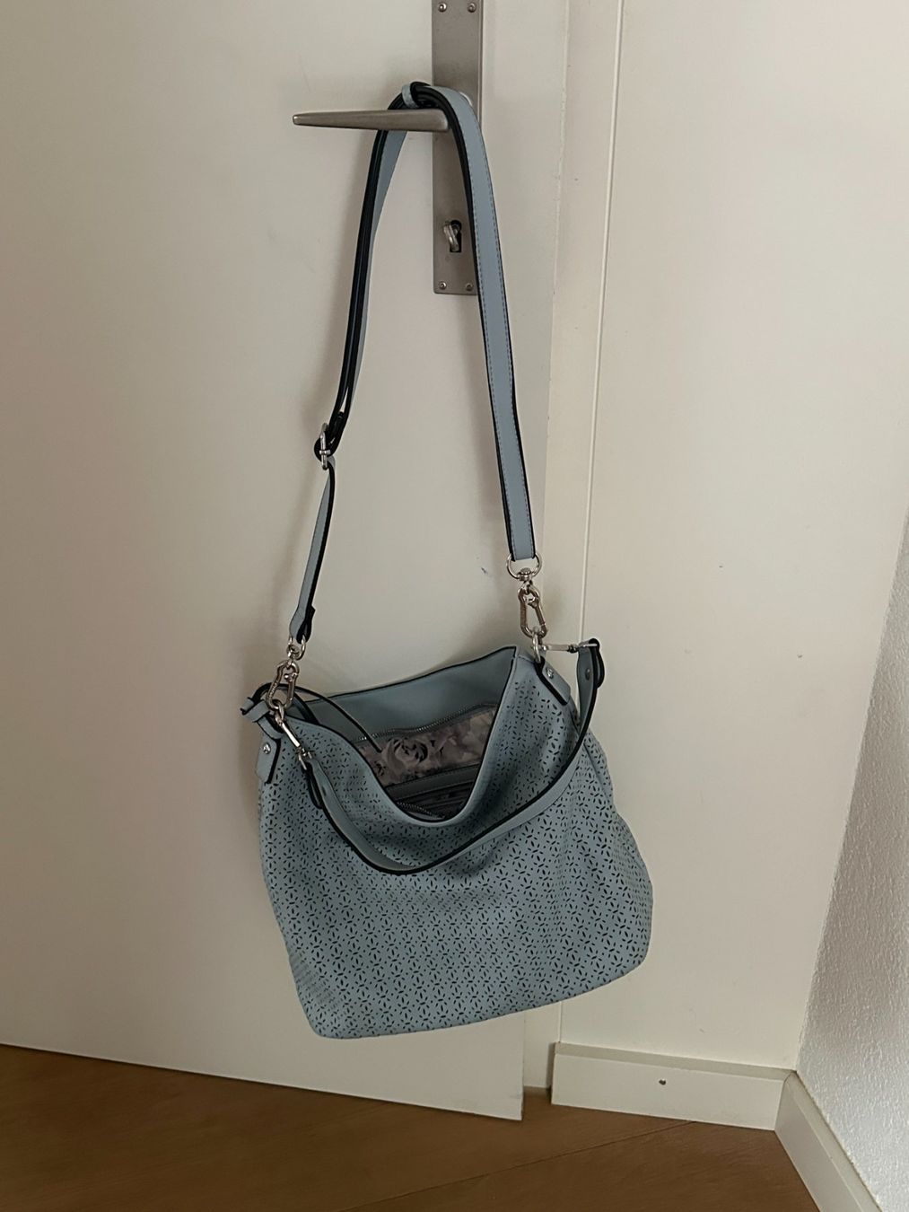 Taschen für Damen: Handtasche hellblau, gebraucht, fast wie neu – Gebraucht aus Gelterkinden von Grija 2