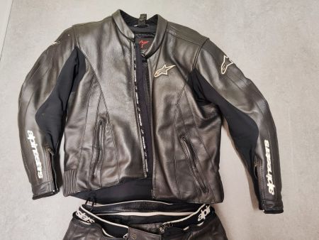 Motorradkombi Alpinestars Leder schwarz Grösse 52