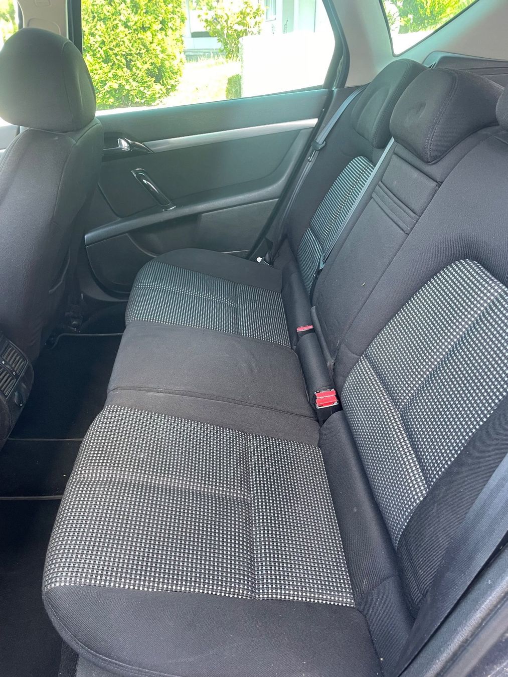 Peugeot Automobili: Peugeot 407 Kombi – Usato da Safenwil venduto da MirjamG03 6