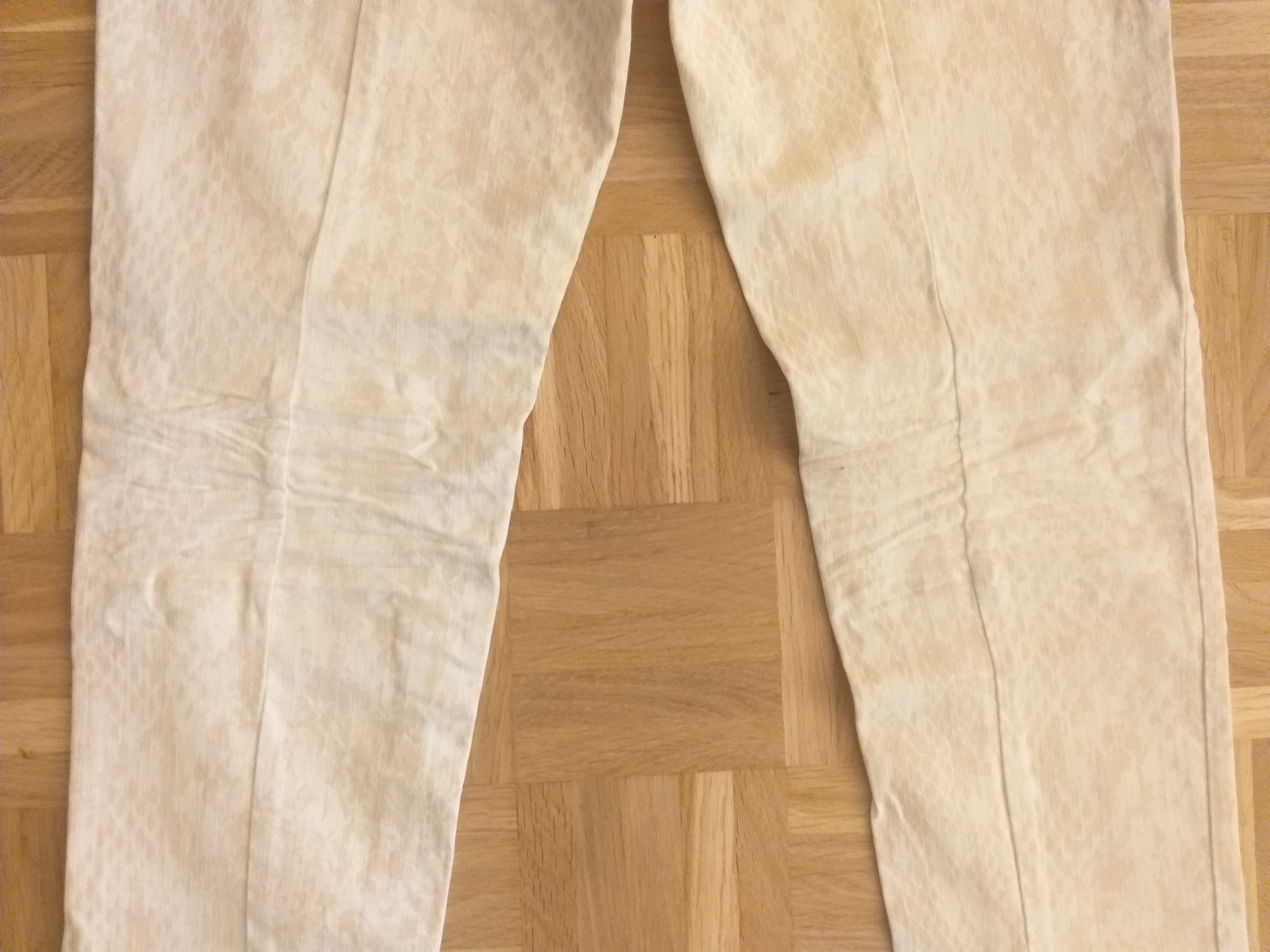 Marc Cain Jeans: MARC CAIN Jeans taille / Grosse M (3) – Gebraucht aus Cossonay-ville von Super-Price-Quality 7
