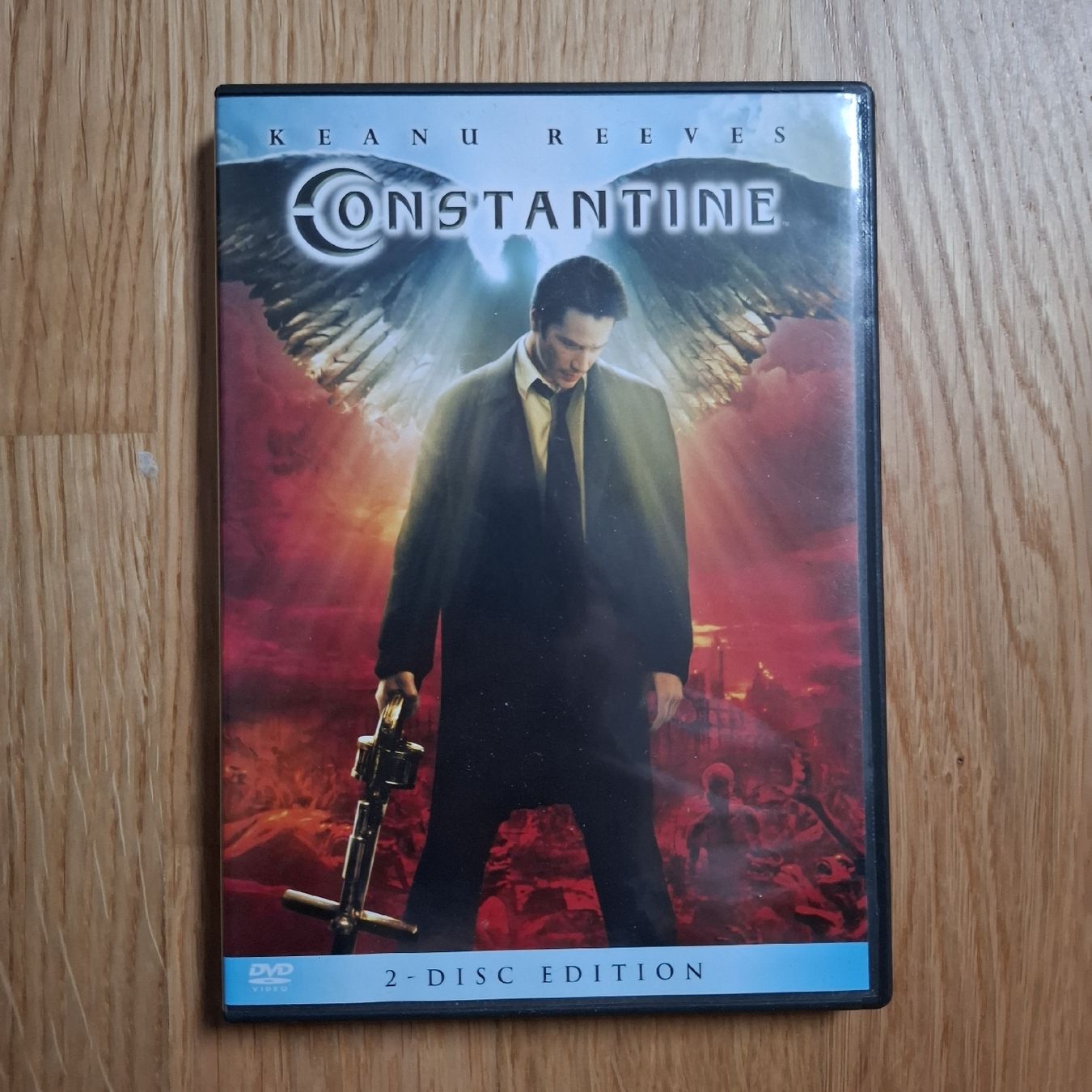 Tous les DVDs: DVD Constantine 2-Disc Special Edition – D'occasion à St. Gallen par emi_nfh9