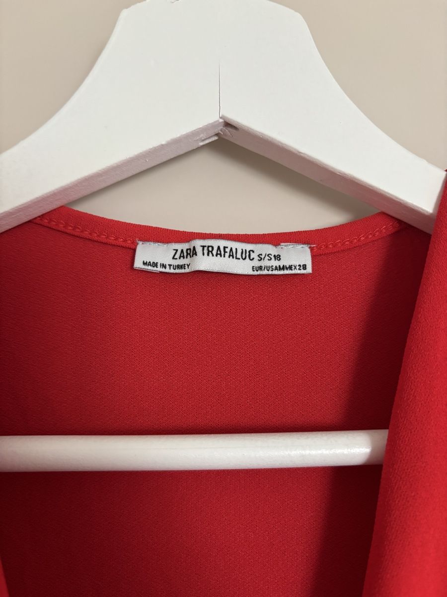 Zara Top: Zara Body rot Gr. S – Nuovo (secondo la descrizione) da Arbon venduto da Viktoriaa 1