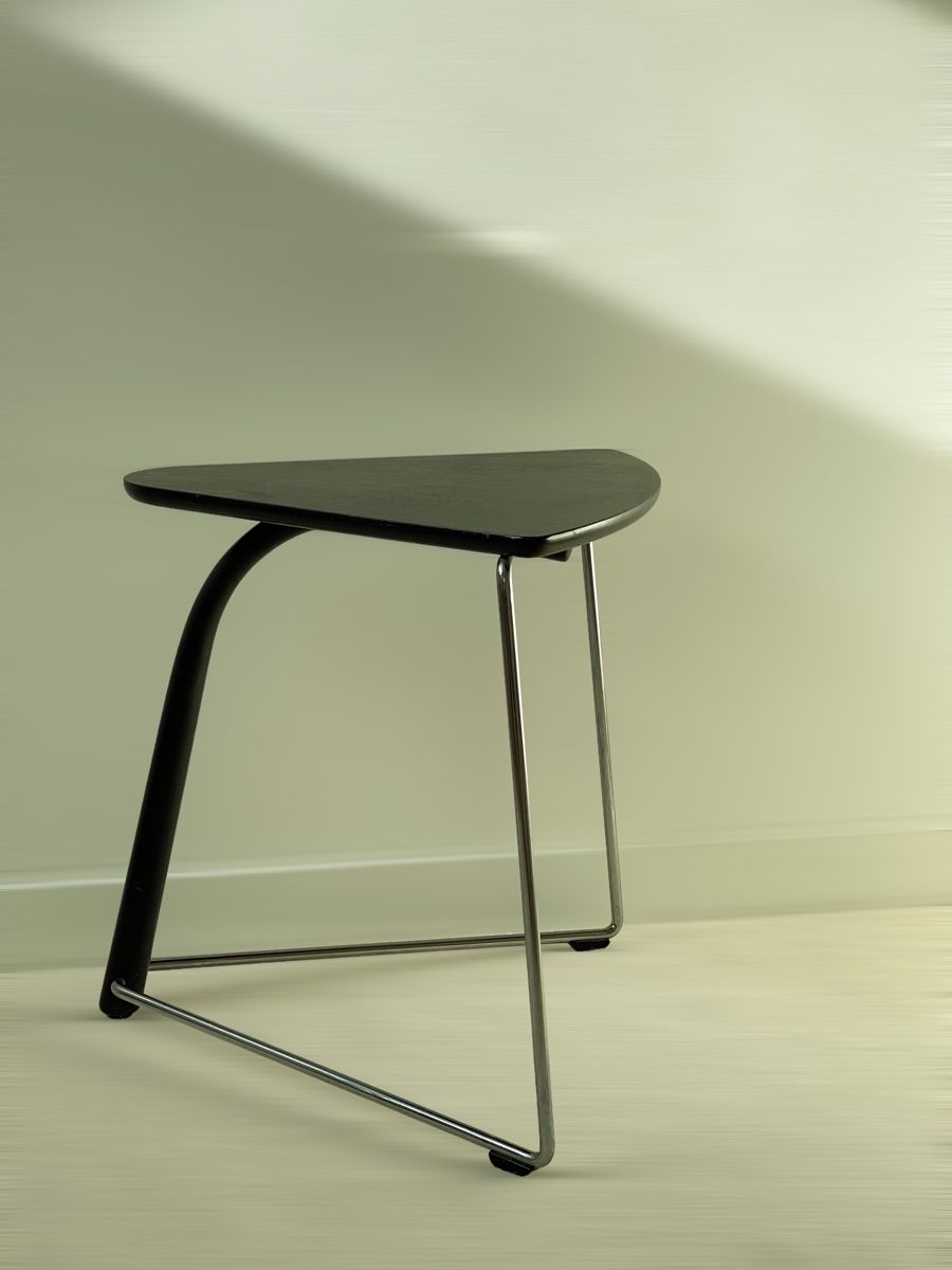 Tavoli: Table d’appoint Thonet – Usato da Mont-sur-Rolle venduto da G1970