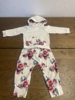 Kinder Set Hoodie und Hose Blumen Gr. 12-18M guter Zustand