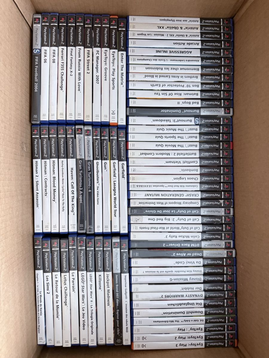 Sony Giochi: Jeux ps2 + manettes  – Usato da Plasselb venduto da val_6dkn
