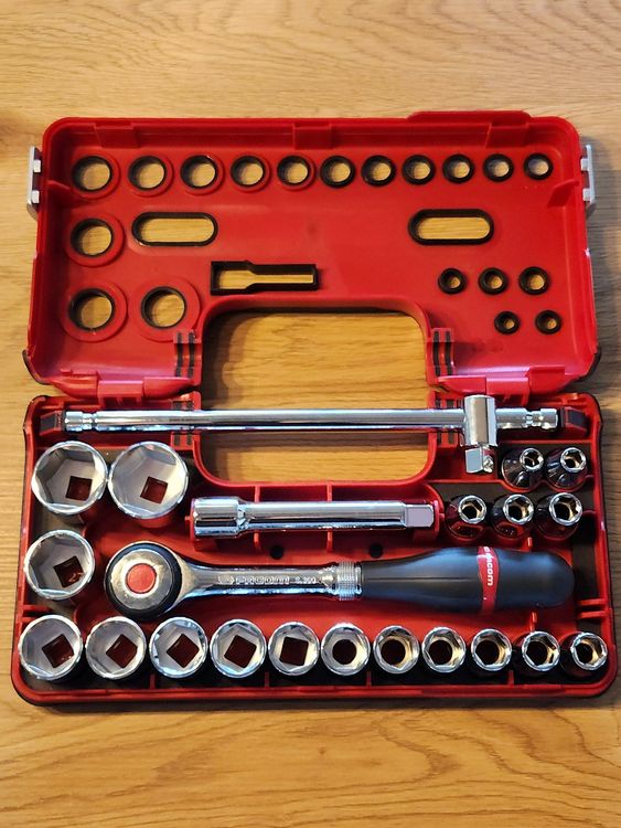 FACOM 1/2 Zoll Steckschlüssel, SW 11/16 Zoll – Robuster 6-Kant-Schlüssel Für Profis
