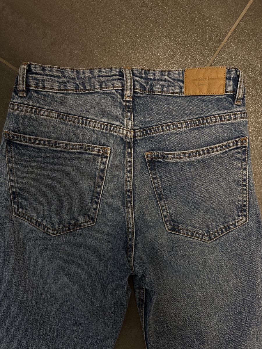 Jeans: Ginatricot Classic Boot Jeans 34 – Usato da Rümlang venduto da svent 6