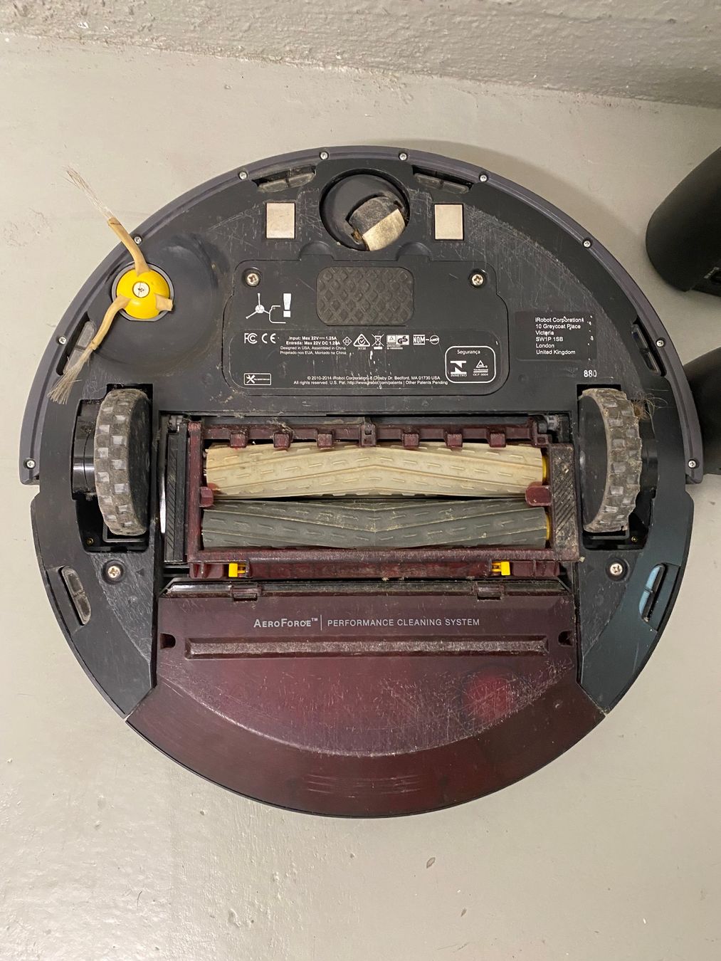 Irobot Aspirateurs & Accessoires: iRobot Roomba 880 – Défectueux à Zollikerberg par FAMA3 3
