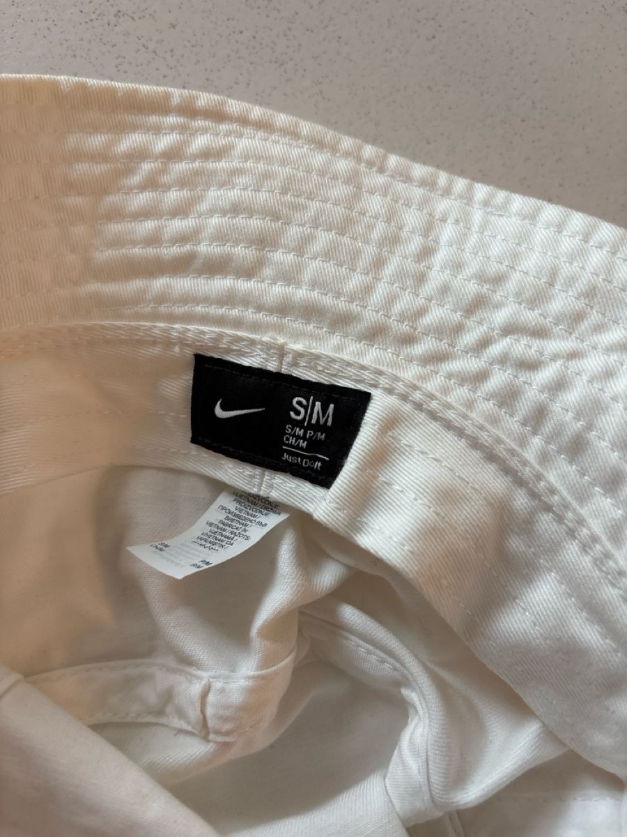 Nike Copricapi, berretti & cappellini: White Nike Bucket Hat – Nuovo (secondo la descrizione) da Bassersdorf venduto da dia_p8v6 2