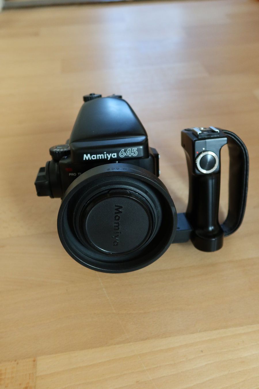 Mamiya Kamera: Mamiya 645 Pro TL mit 2 Objektiven – Gebraucht aus Olten von Brainer 2