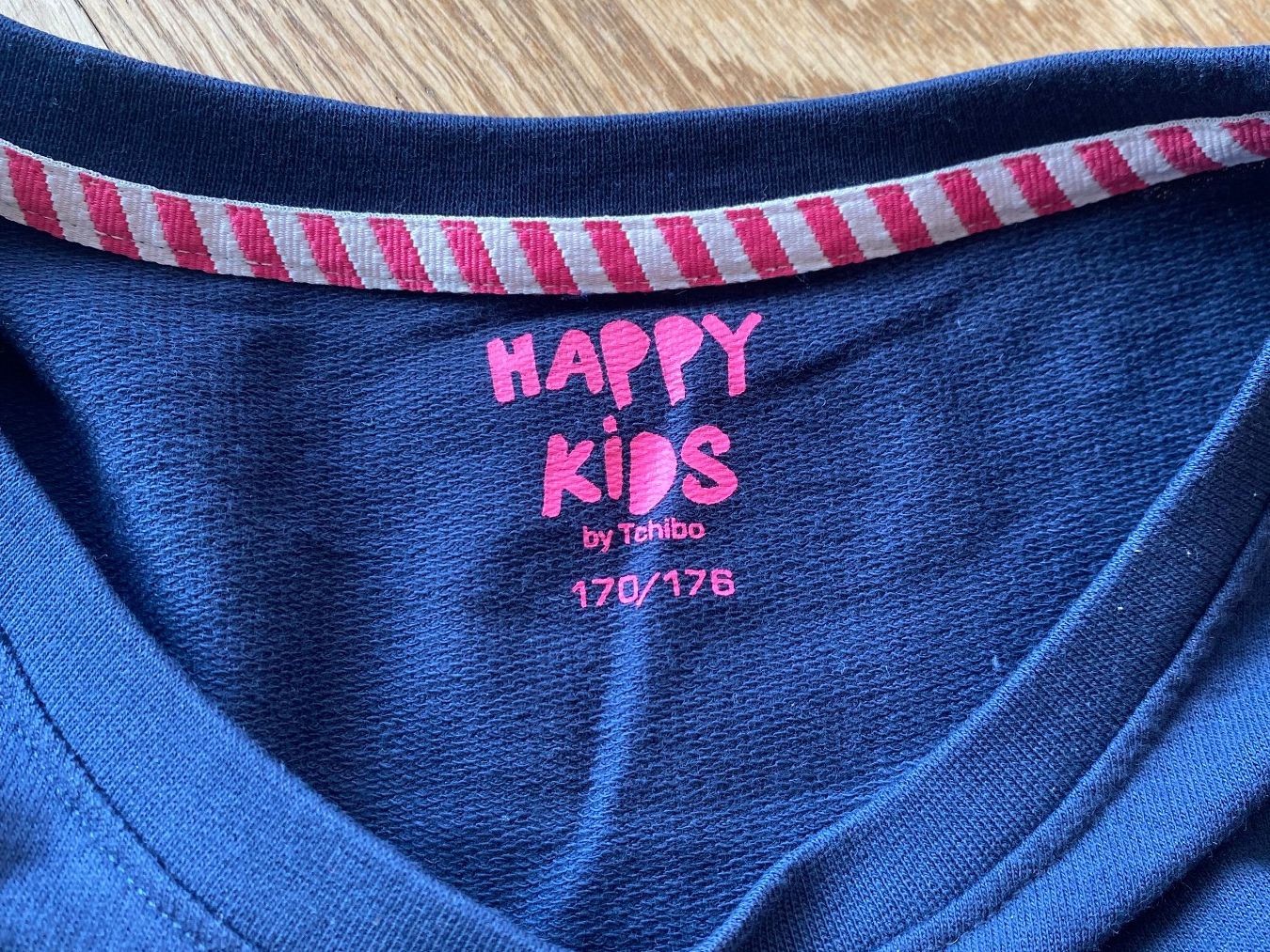 Maglioni & Felpe: Pullover blau mit Aufschrift "A" – Usato da Riedholz venduto da emm_22qn 2