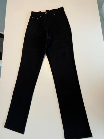 2 X neue Damen‑Jeans Nymphea, Schwarz & Blau, Grösse 36