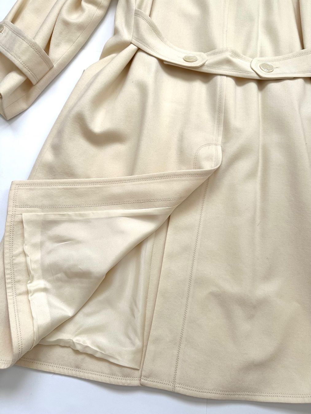 Chanel Cappotti: Chanel trench – Usato da Pregassona venduto da Reluxuryspace 7