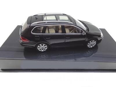 Volkswagen Modellini d'auto: VW GOLF V VARIANT MET.SCHWARZ 143 AUTOART – Nuovo e nell'imballaggio originale da Suhr venduto da Moebelsiralfred 1