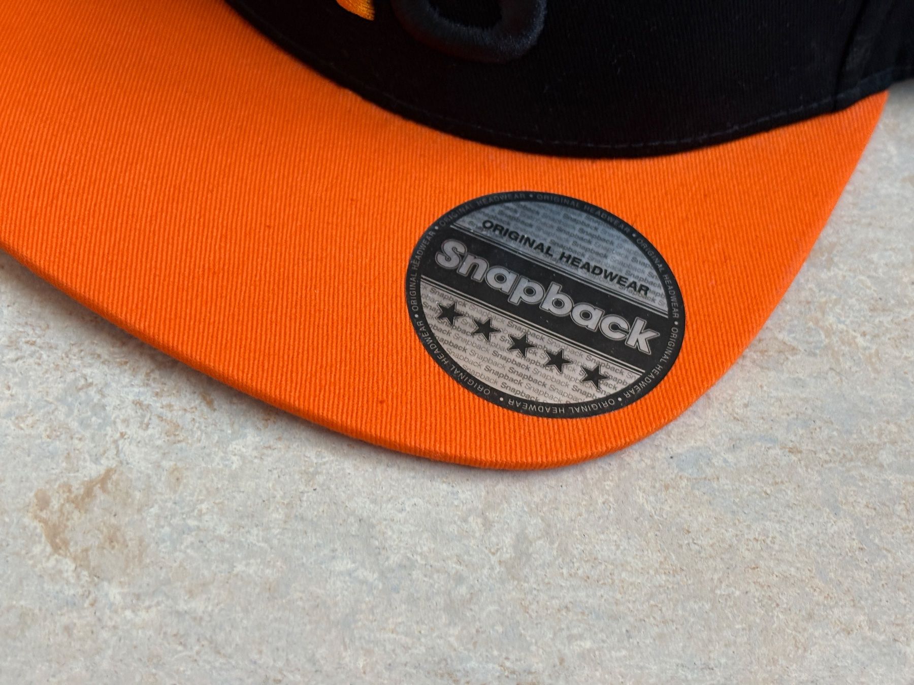 Copricapi, berretti & cappellini: Snapback Cap schwarz/orange (2 Stk.) – Nuovo (secondo la descrizione) da Dietikon venduto da The-Star-Shop 3