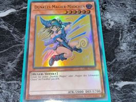 Yu-Gi-Oh! / Dunkles Magier-Mädchen (Ultra Rare)