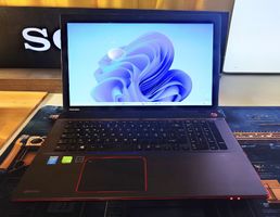 Toshiba Qosmio X70 | Gaming | 17" | i7 | 32GB | 512GB SSD