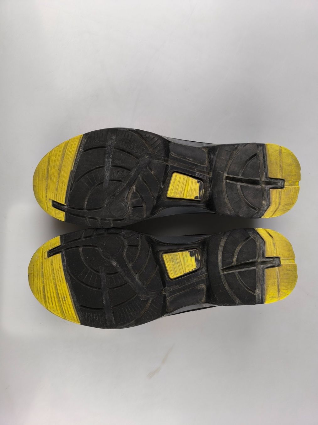 Uvex Herrenschuhe: Sicherheitshalbschuh S1 – Gebraucht aus Rüti ZH von Restwert_Rueti_ZH 5
