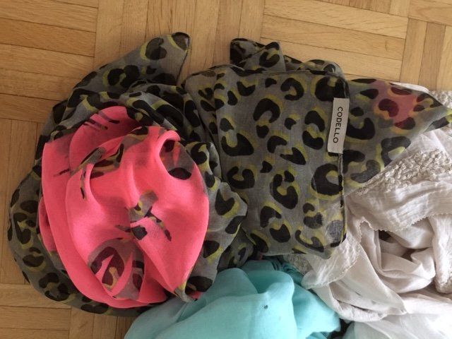 Codello Foulard & Sciarpe: Div. Schal`s "Codello" Neu! – Nuovo (secondo la descrizione) da Walenstadt venduto da ricamul 3