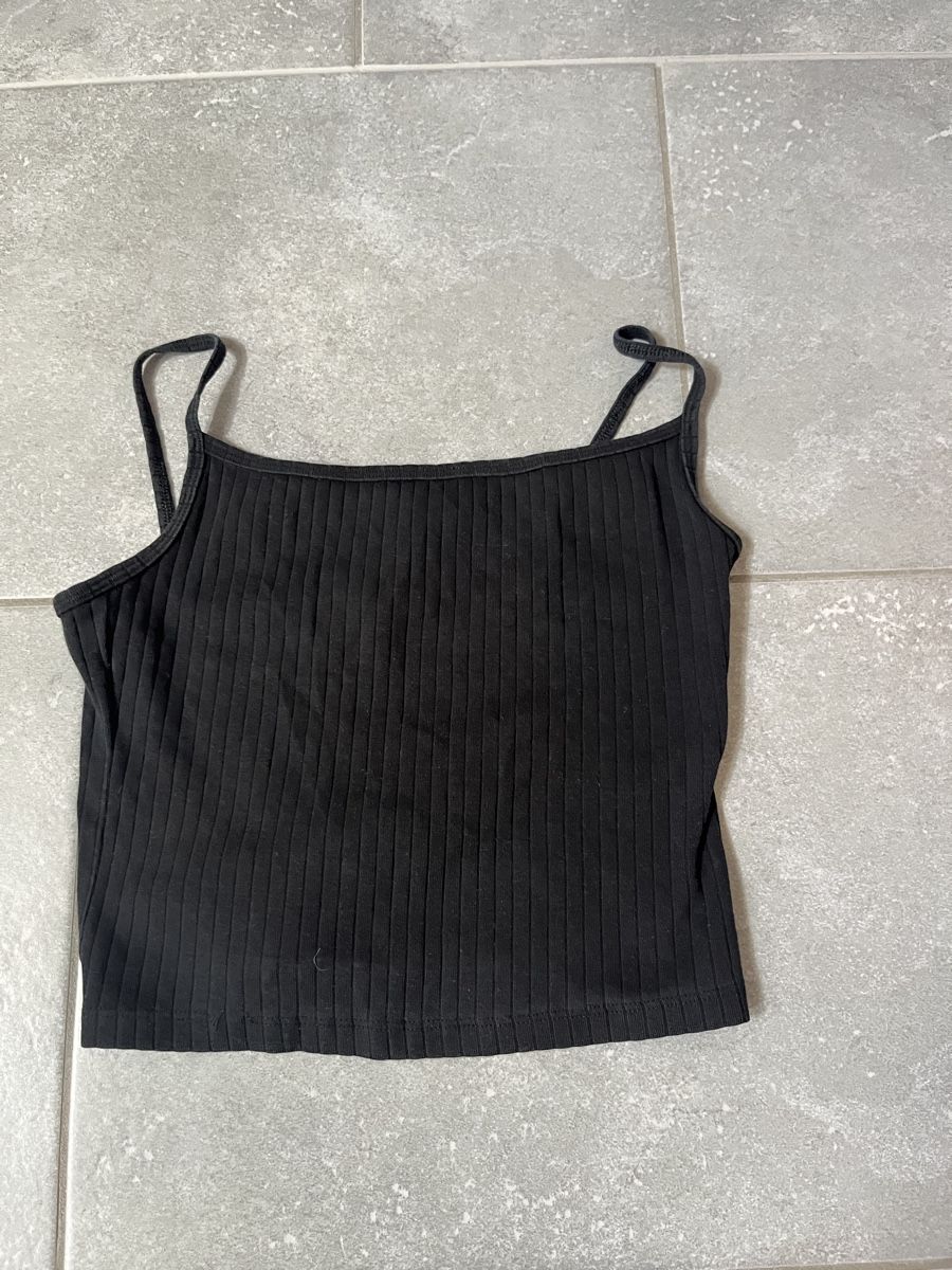 Tally Weijl Tops: Schwarzes basic Top – D'occasion à Bellikon par Ruth_62