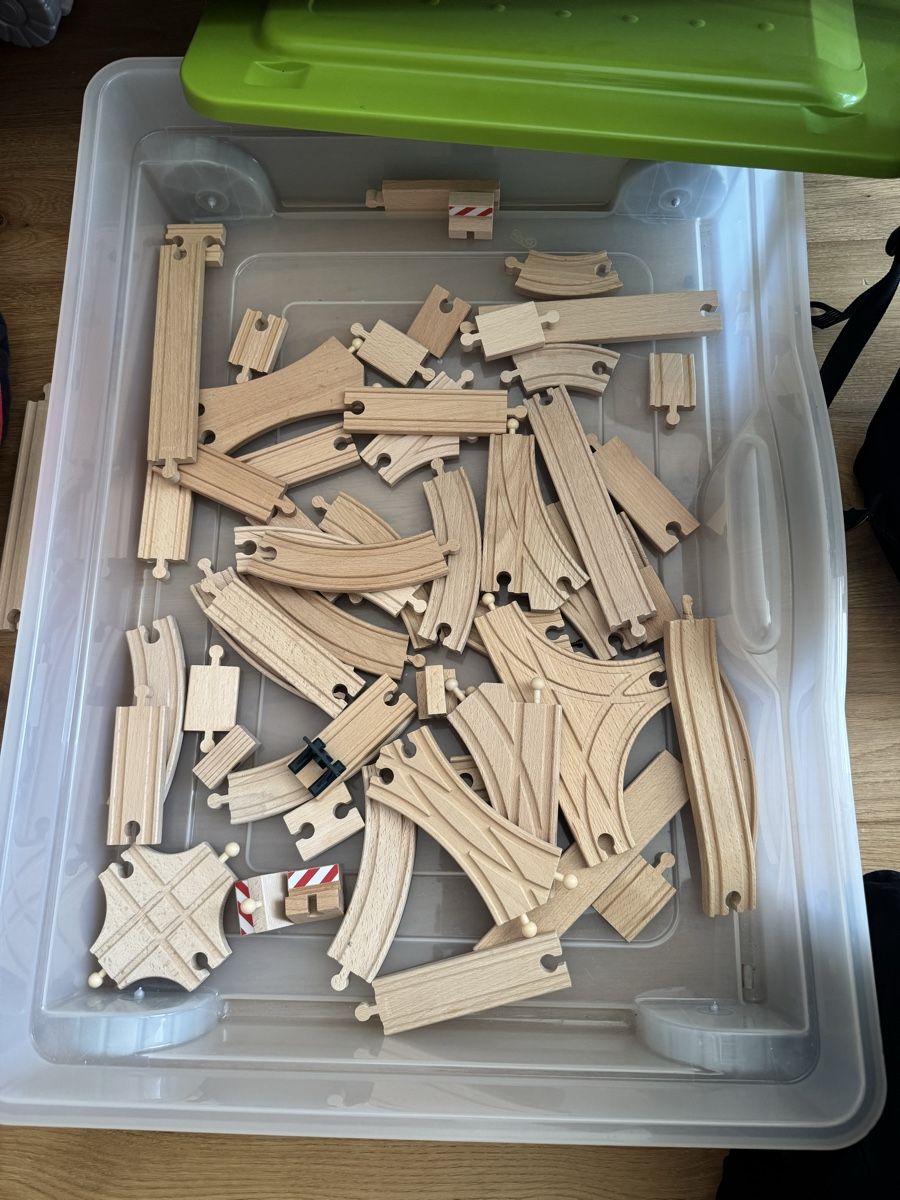 Brio Spielzeuge: Brio Holzeisenbahn Sammlung – Neu (gemäss Beschreibung) aus Gland von isa_g01 1