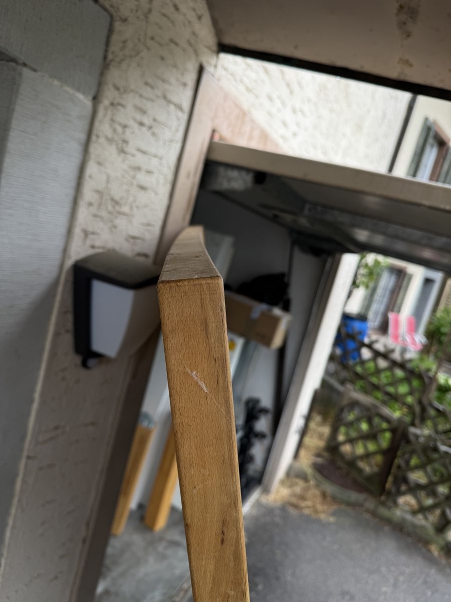 Tavoli: massiver Esstisch aus Buchenholz – Usato da Mönchaltorf venduto da DRUG-TITO 6