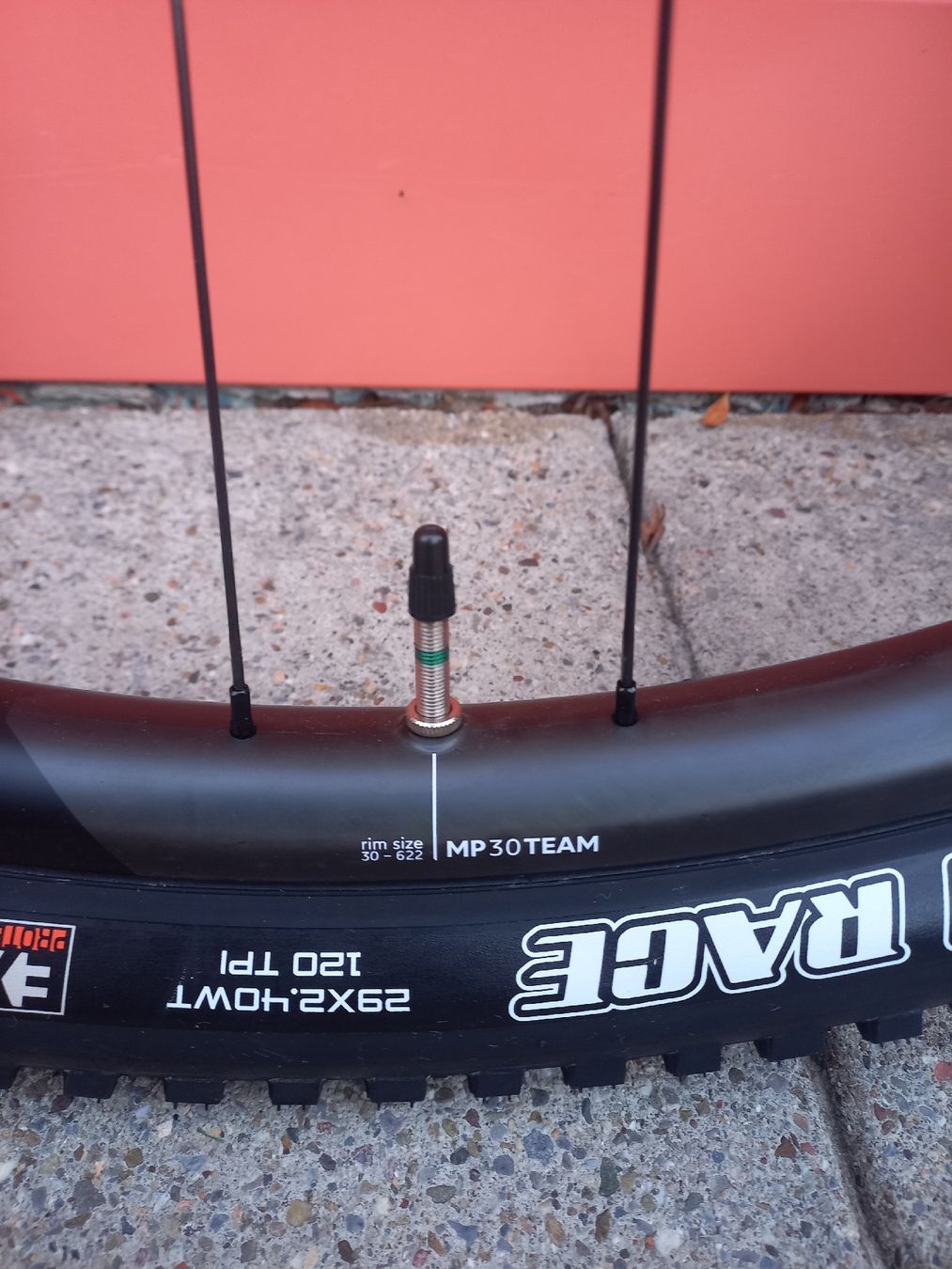 Pezzi di ricambio: OQUO MP30 Team 29" Carbon MTB- Laufradsatz – Nuovo (secondo la descrizione) da Kilchberg ZH venduto da Fast-Forward 4