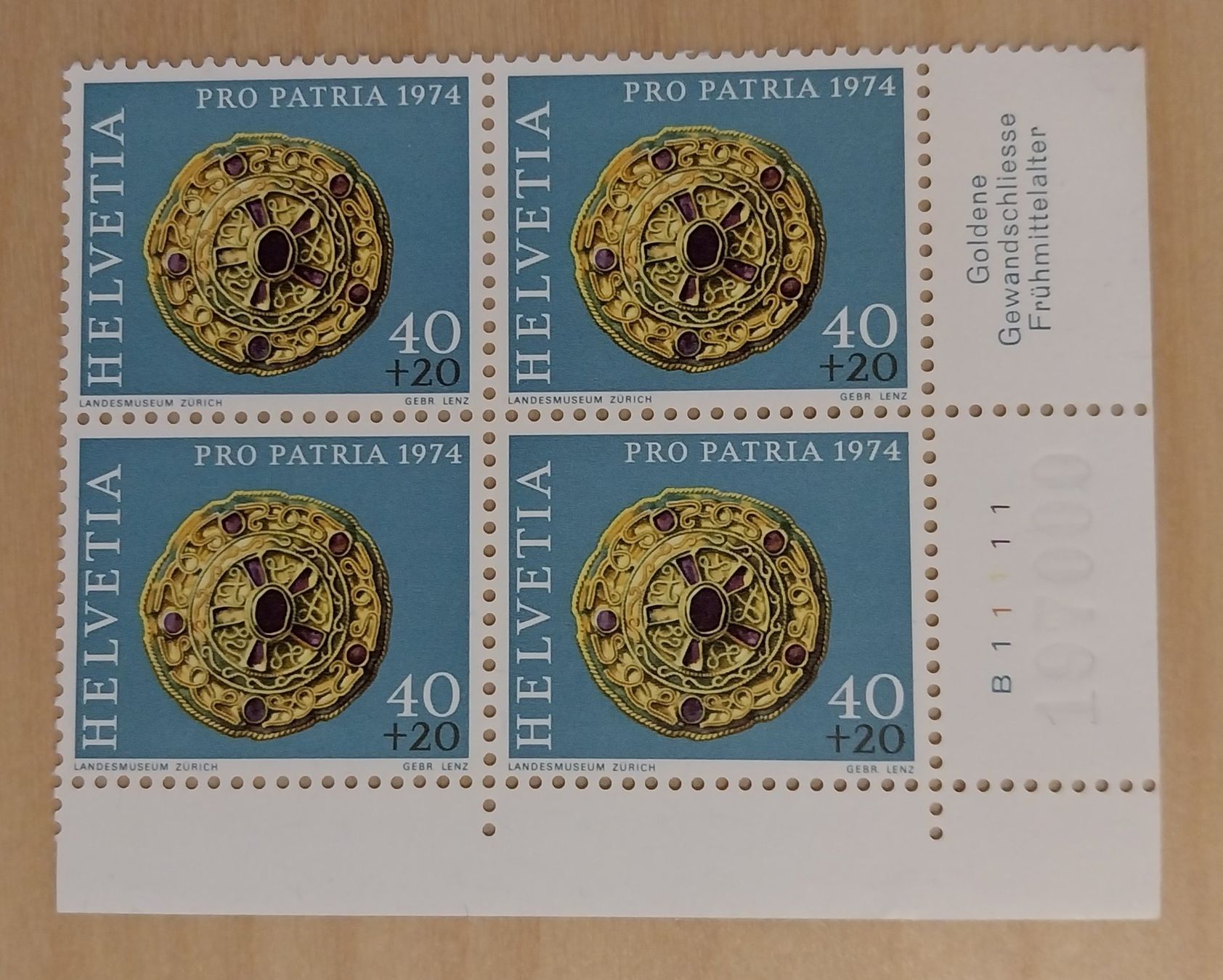Tutti i francobolli: ProPatria - bloc de 4 de 1974 - NON OBLITERE – Nuovo (secondo la descrizione) da Bussigny venduto da jaqual