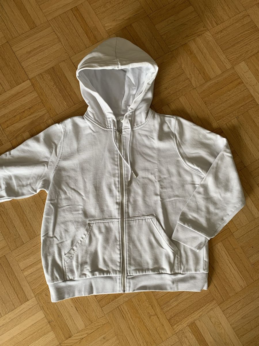 H&M Maglioni & Felpe: zwei Hoodies schwarz/weiss – Usato da Jona venduto da Siestaaa 2