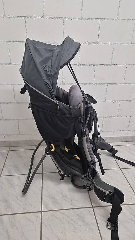 Deuter Porte-bébés ventraux & dorsaux: Deuter Kid Comfort III Kindertrage – D'occasion à Zürich par bobitoesch 1