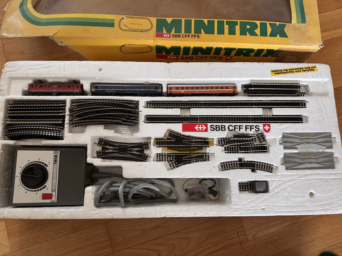 Trix Modellini di ferrovie: Modelleisenbahn Minitrix Beginner Set Nr. 71061 – Usato da Romont / BE venduto da kotao
