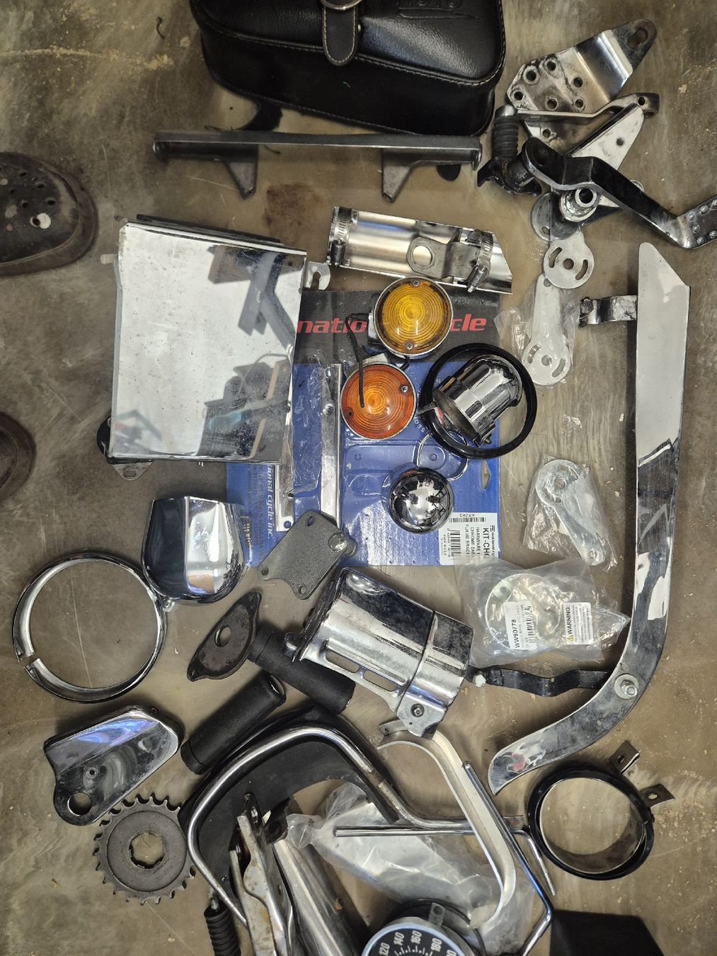 Harley-Davidson Tutti i ricambio per moto: Konvolut hatley Davidson shovelhead teile – Usato da Balgach venduto da andreas4321 4
