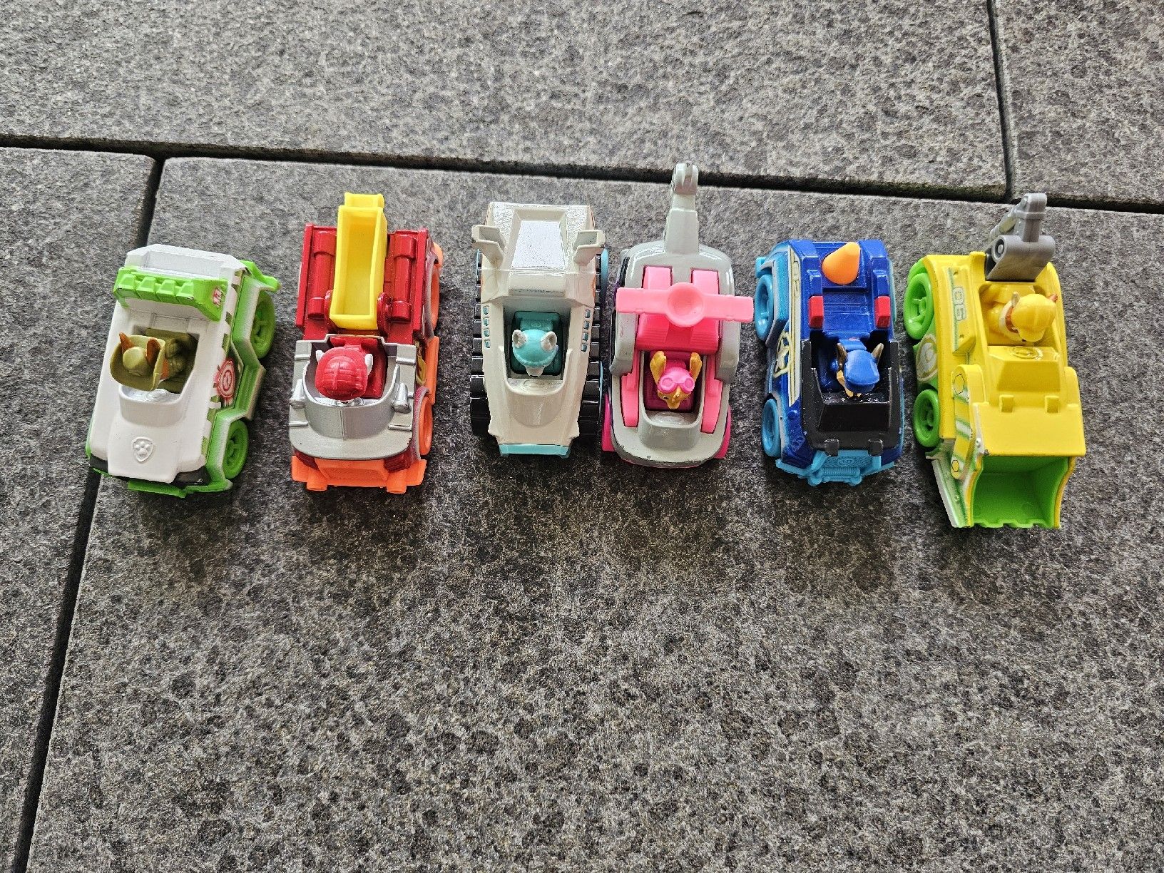 Jouets: kleine paw patrol auto – D'occasion à Zürich par maju_zh