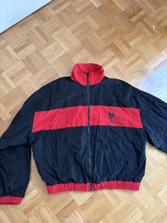 Nohugs Jacke, Grösse M, Schwarz/Rot
